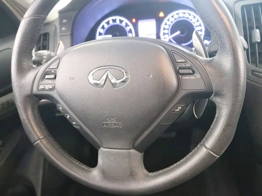 Infiniti G Series 2011 2010 Model G25 Sedan Luxury Sport Edition