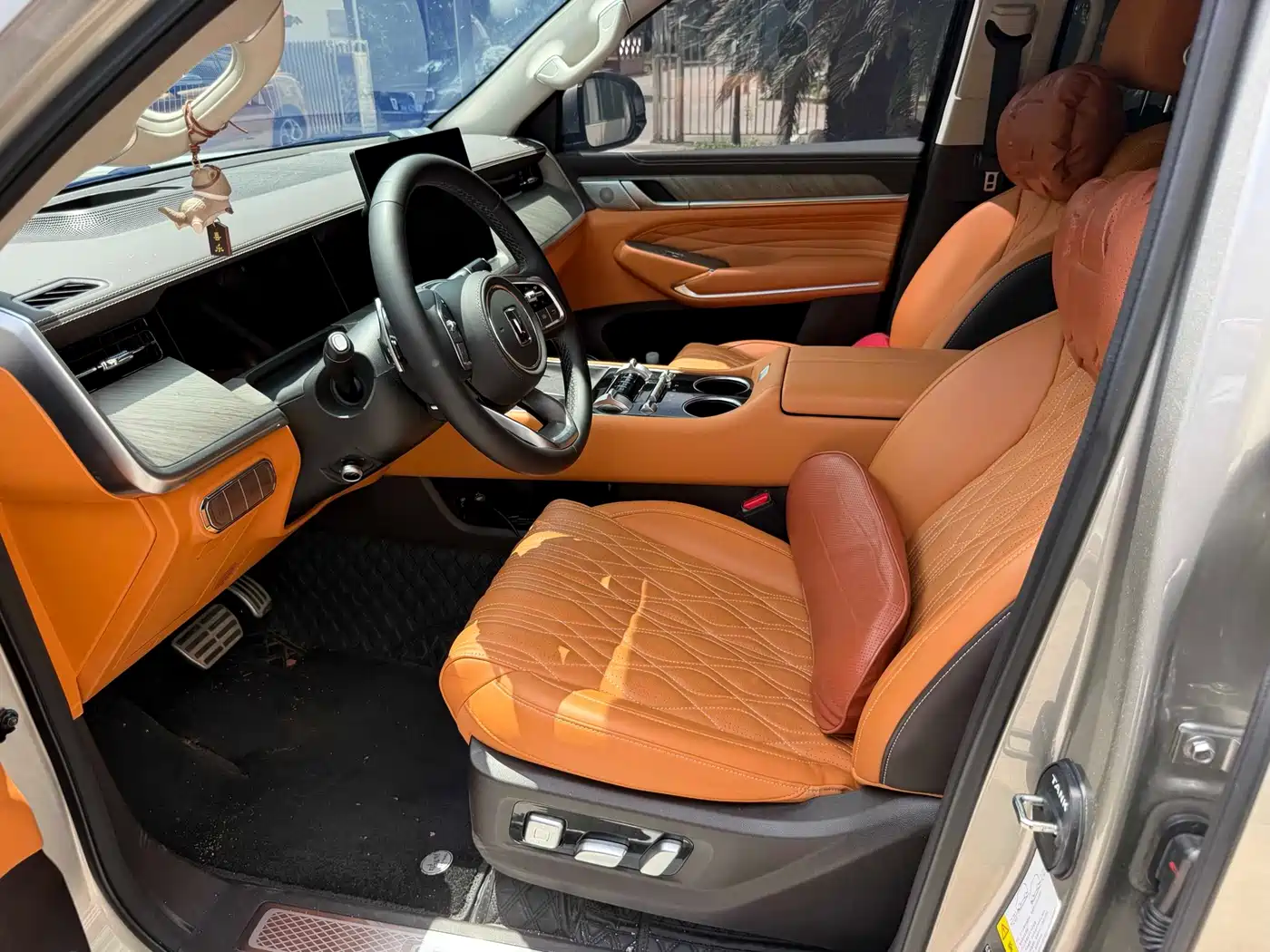 Tank 500 EV 2026 Hi4-T Smart Edition фото 8