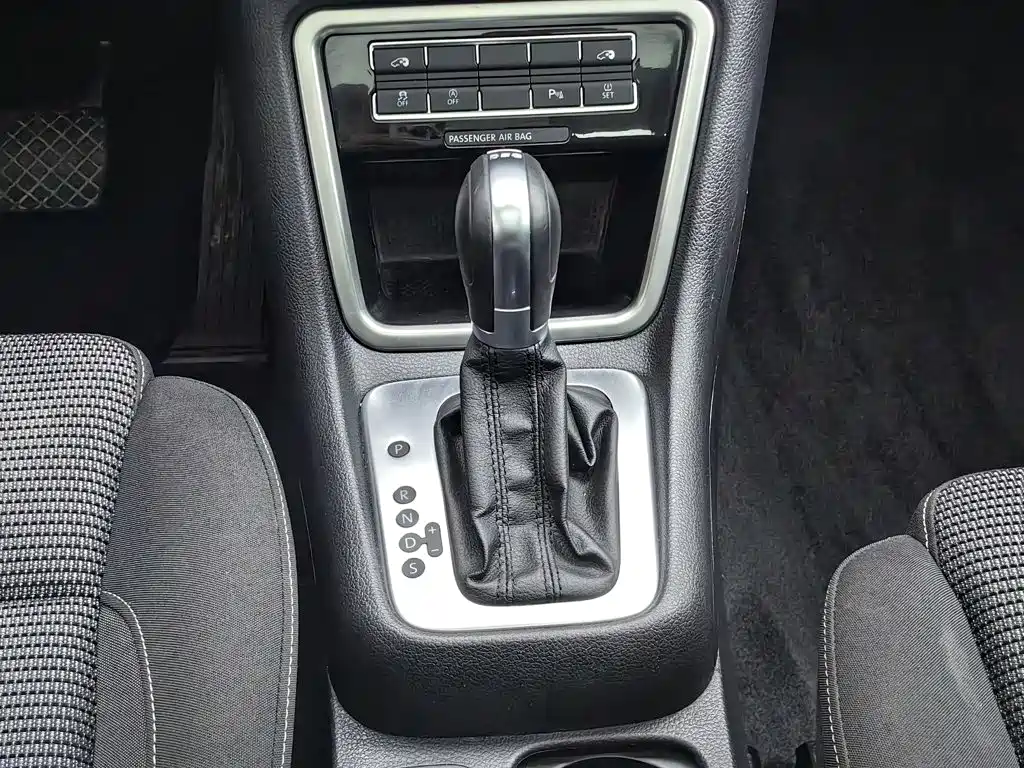 Volkswagen Sharan 2018 2018 380TSI Comfort 6-Seater