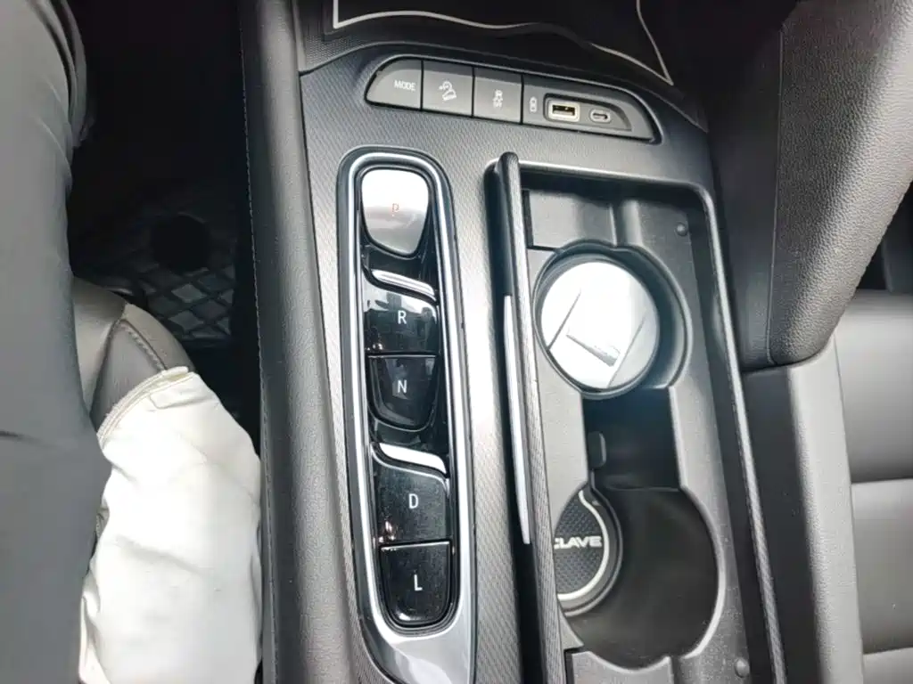 Фото 14 - Buick Enclave