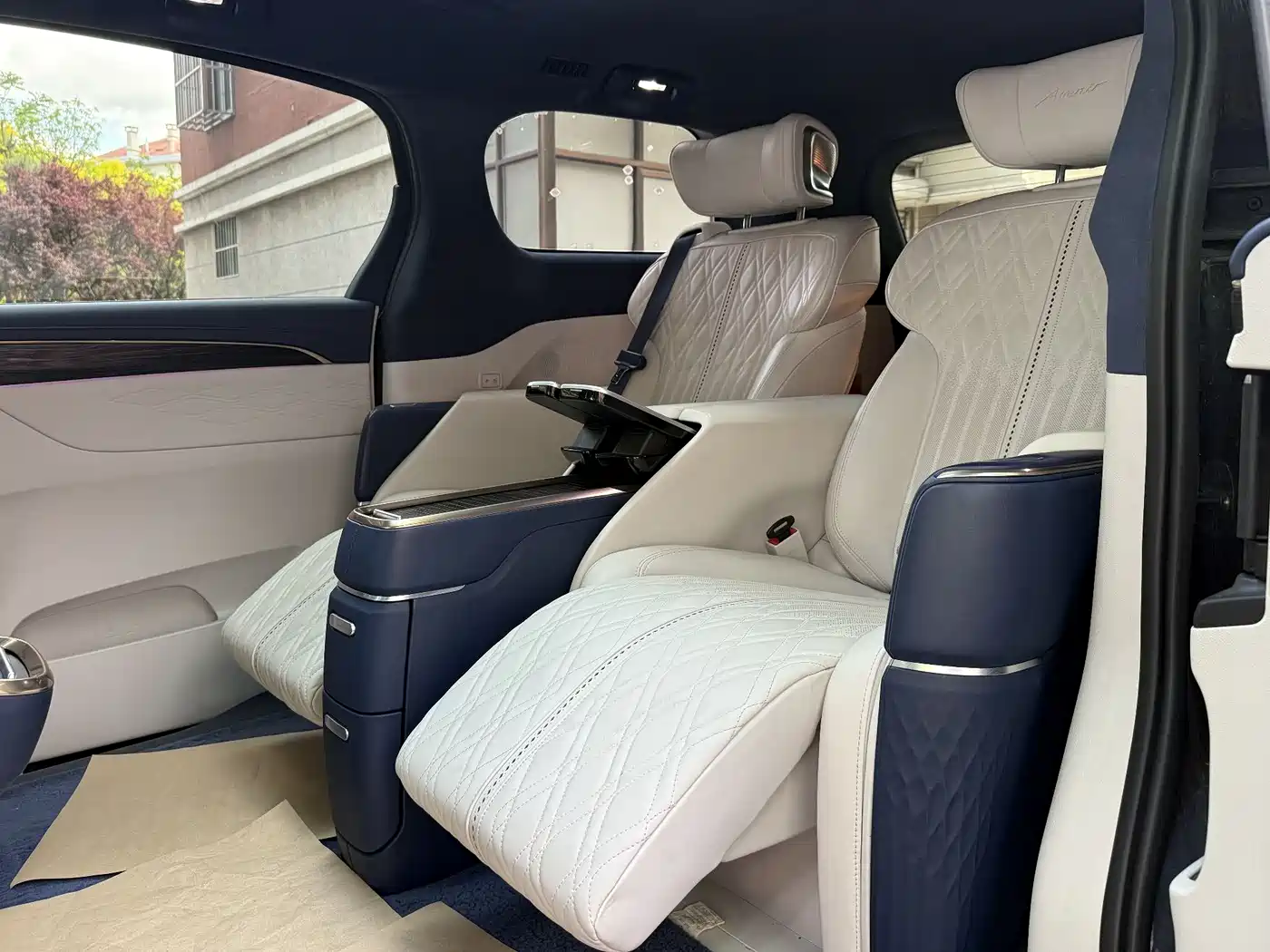 Buick GL8 2022 Avenir 4-Seater Prestige Edition фото 13