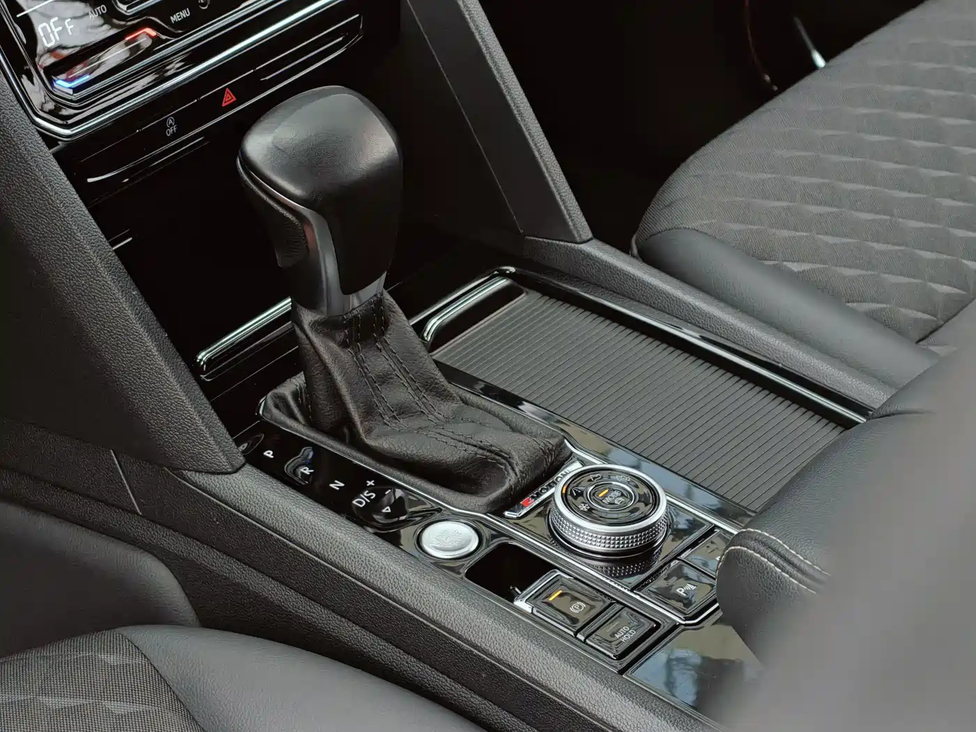 Volkswagen Teramont 2020 Teramont X 380TSI 4WD Luxury фото 11