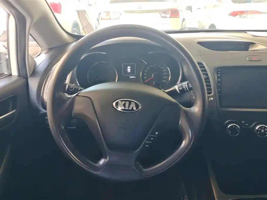 Kia K3 2016 1.6L Manual GL фото 15