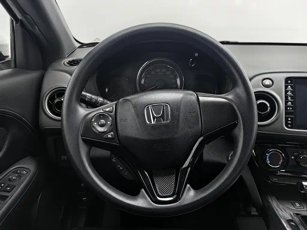 Photo 11 - Honda XR-V