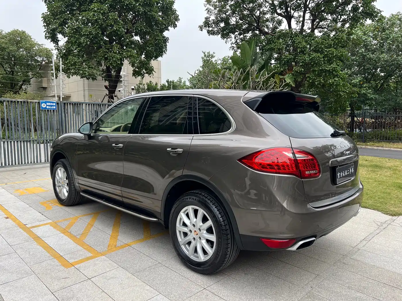 Porsche Cayenne 2011 Cayenne 3.0T фото 6