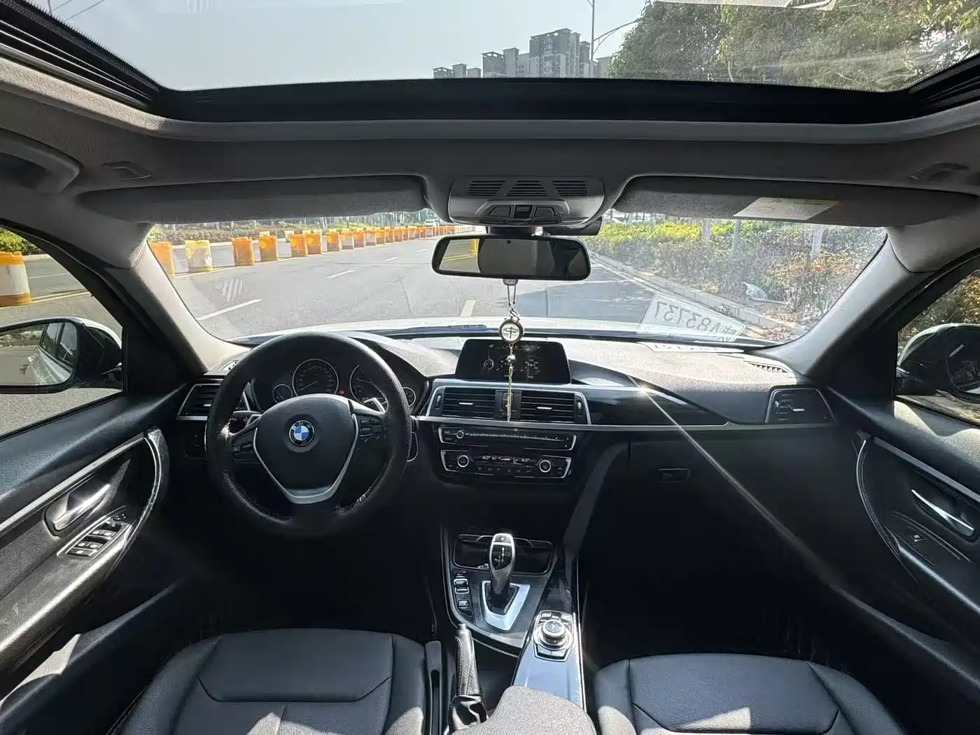 BMW 3 Series 2017 320Li M Sport фото 5