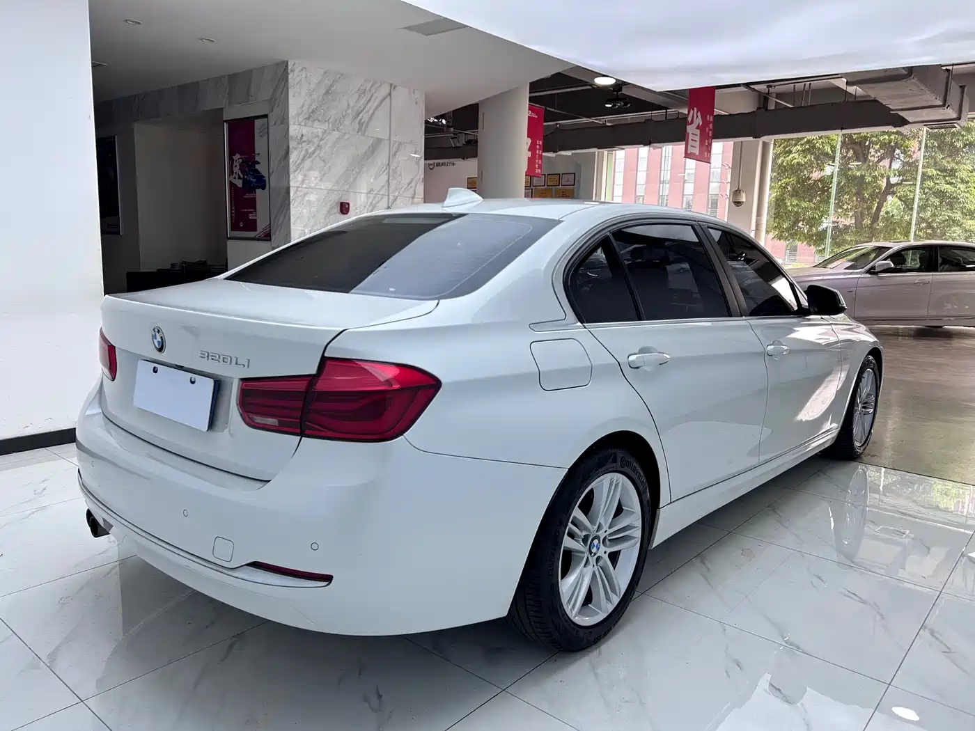 BMW 3 Series 2017 320Li Fashion фото 7