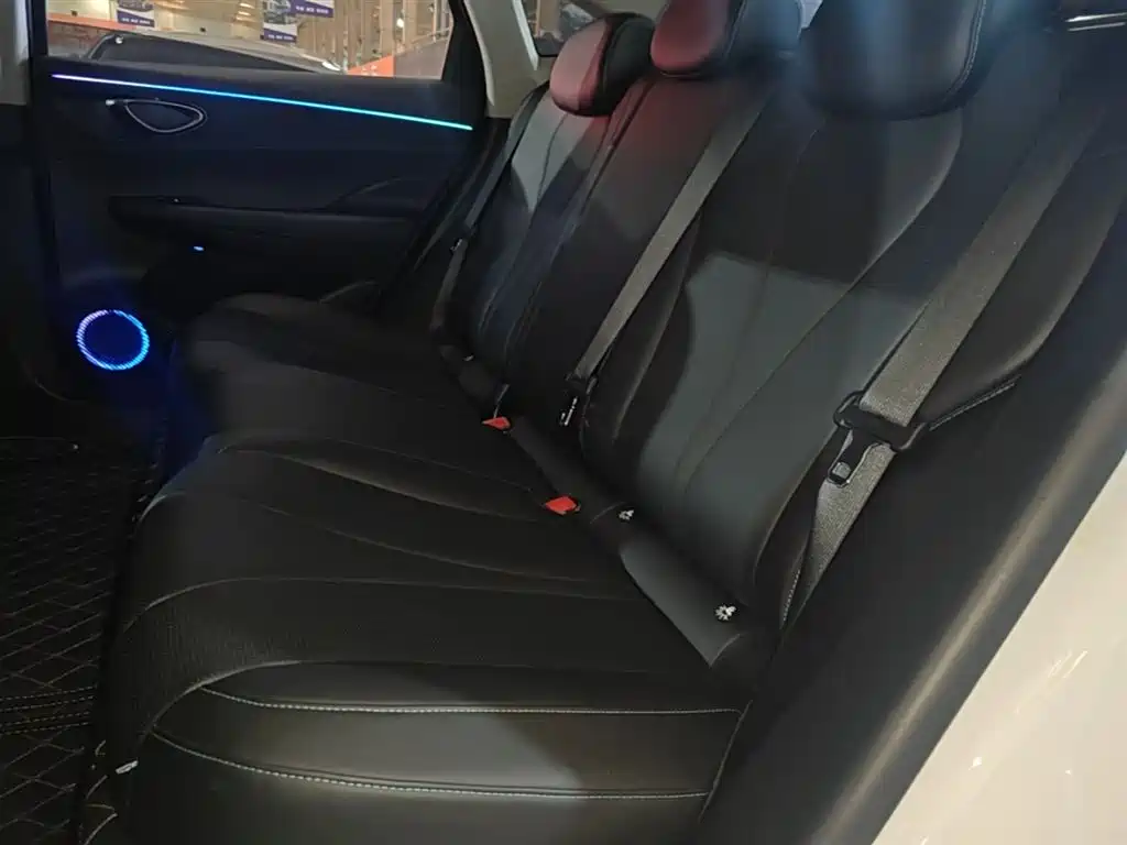 BYD Hai Bao 05 DM-i 2025 DM-i Smart Drive Edition 55KM Luxury фото 17