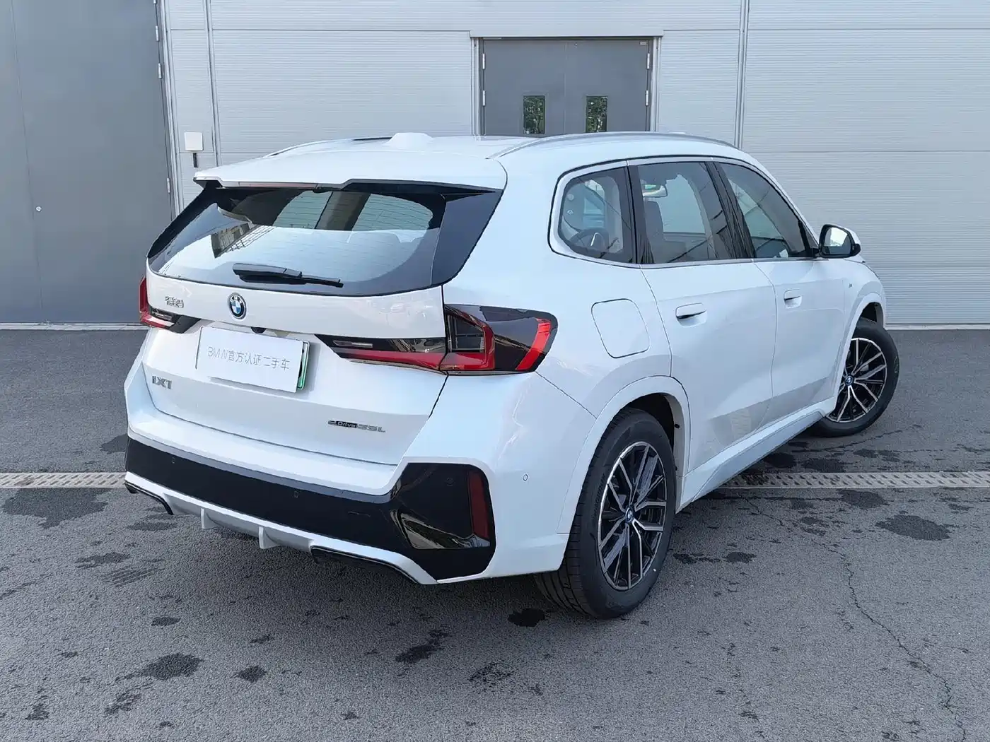 BMW iX1 2025 eDrive25L M Sport Package фото 8
