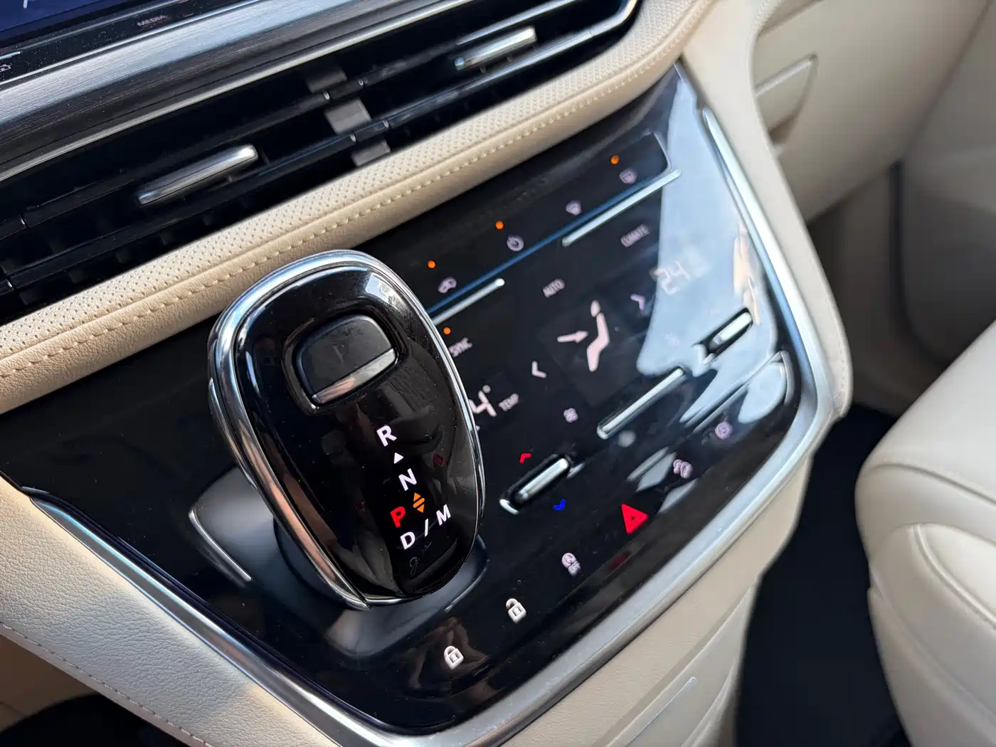 Фото 7 - Buick GL8