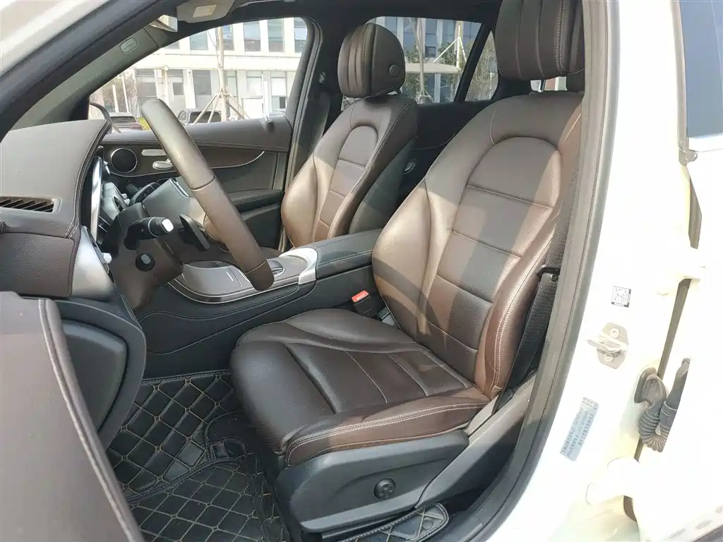 Mercedes-Benz GLC 2021 GLC 260 L 4MATIC Luxury фото 8