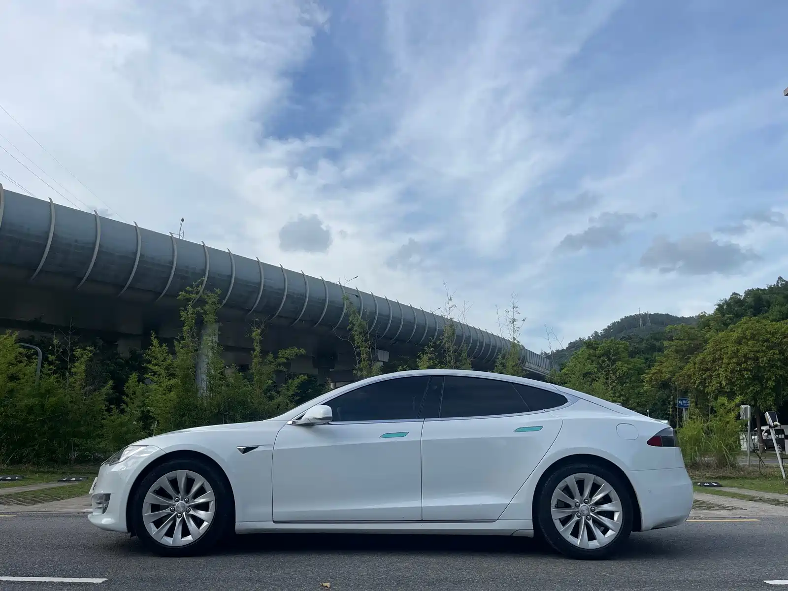 Фото 4 - Tesla Model S