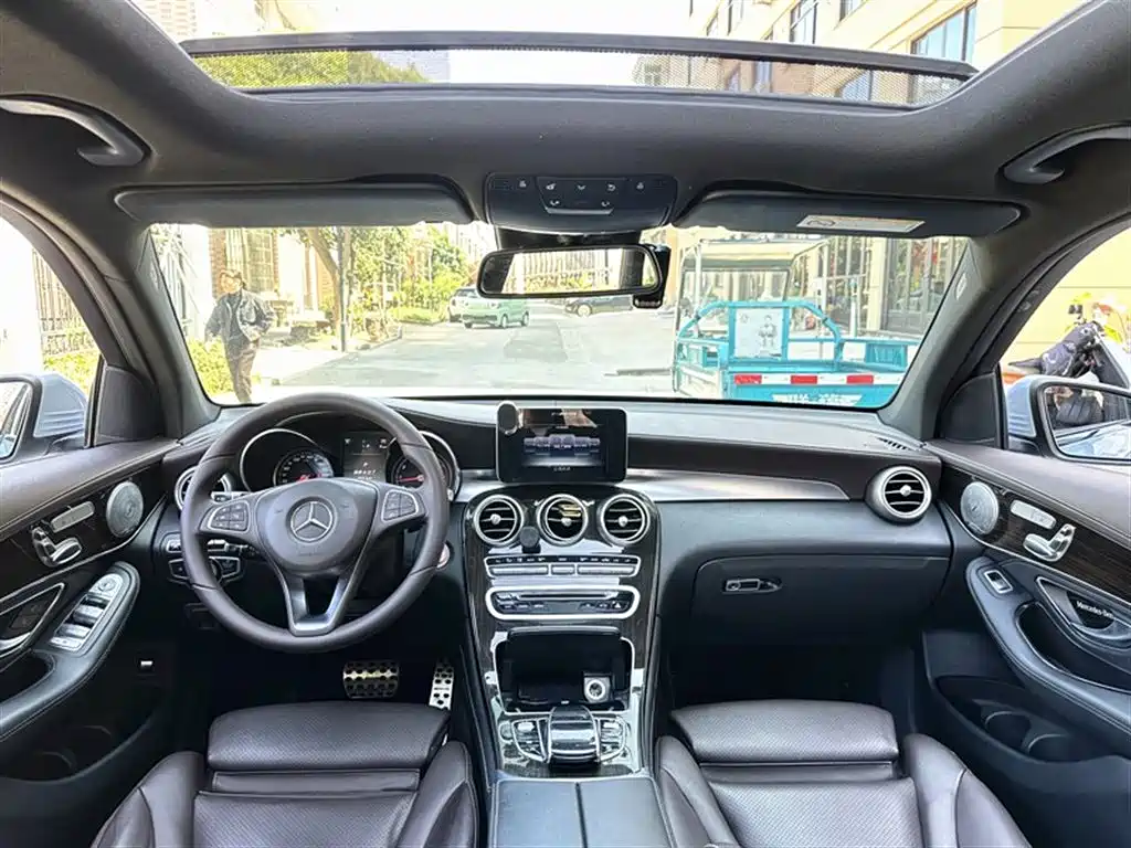 Mercedes-Benz GLC 2016 GLC 260 4MATIC Luxury фото 18