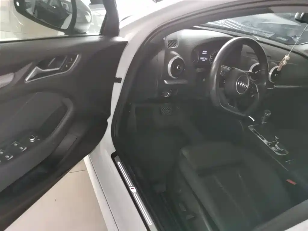 Audi A3 2019 Limousine 35 TFSI Sport China VI фото 16