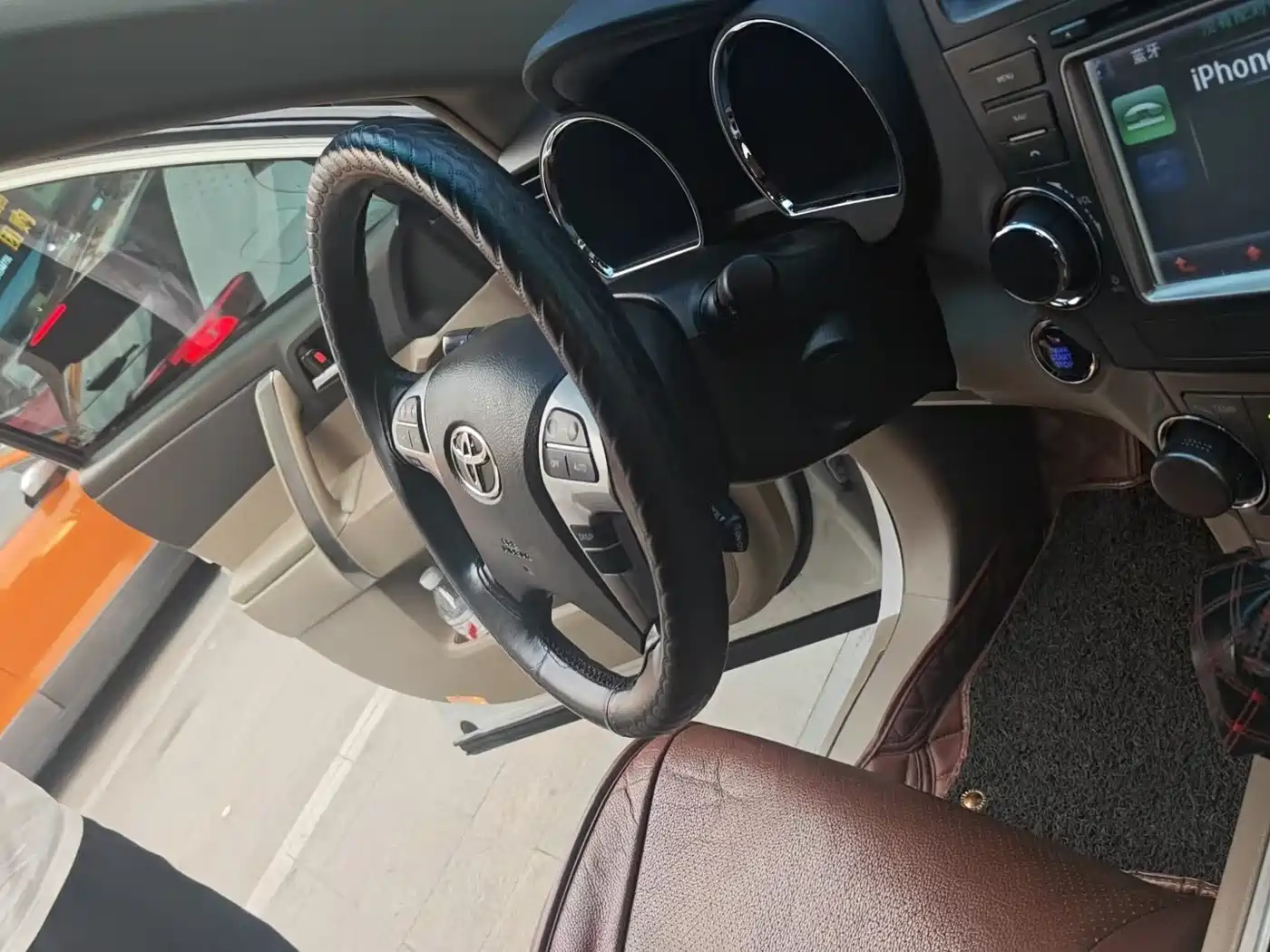 Фото 6 - Toyota Highlander