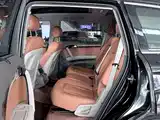 Photo 10 - Audi Q7
