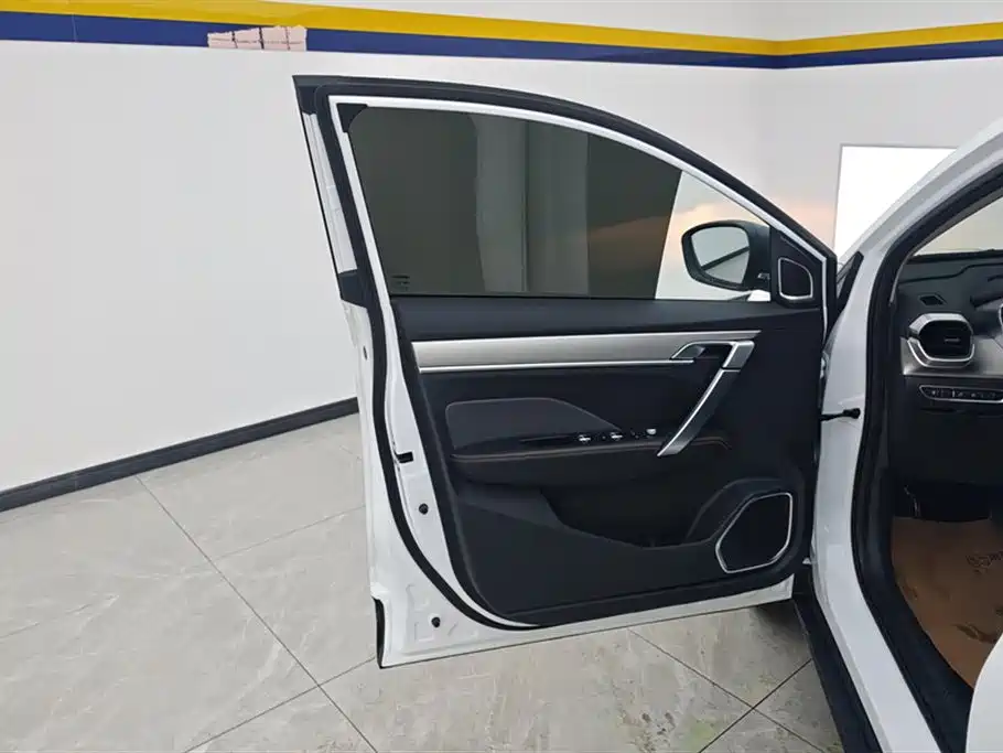 GEELY AUTOMOBILE BINYUE