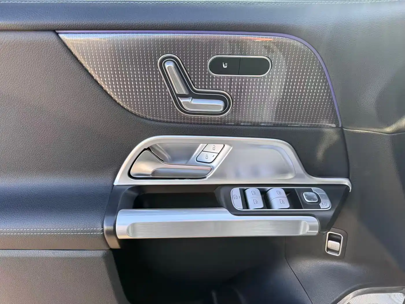 Mercedes-Benz GLB 2022 Facelift GLB 200 Fashion Style фото 17