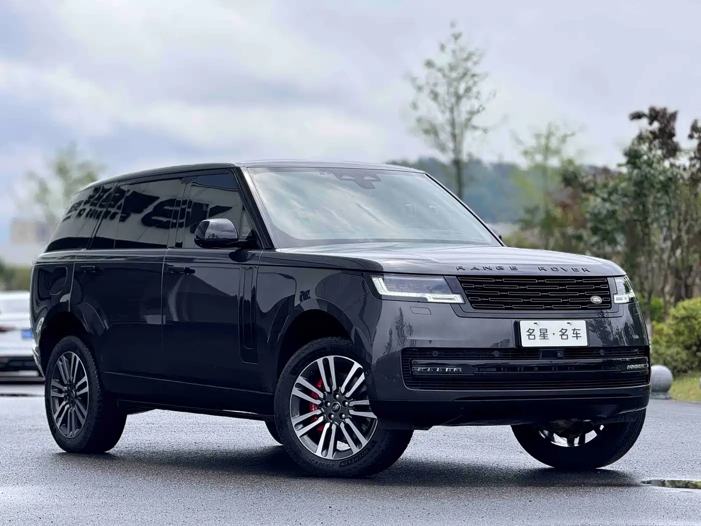 Land Rover Range Rover 2023 3.0 L6 400PS Genesis Extended Version фото 3