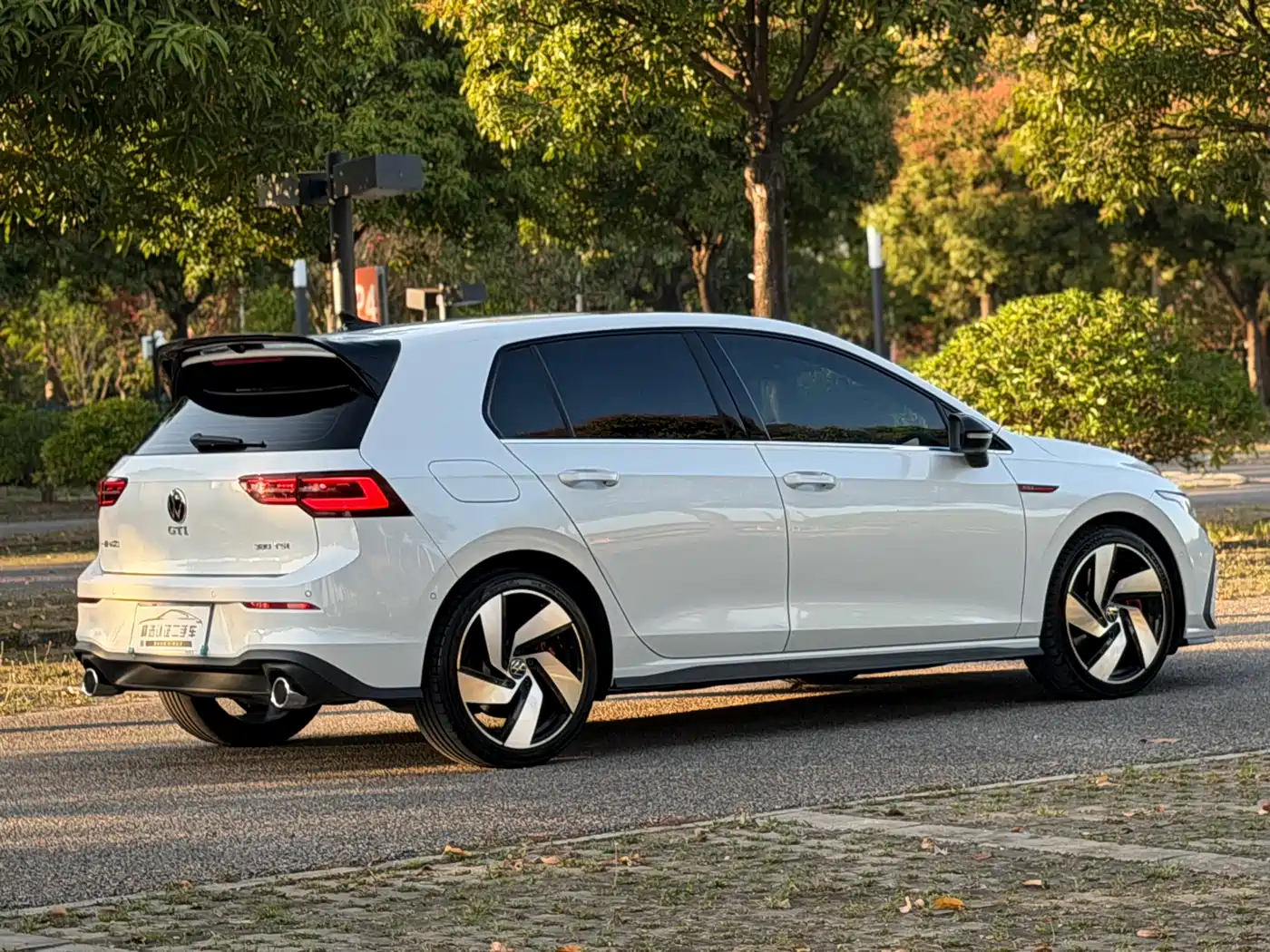Volkswagen Golf GTI 2023 380TSI DSG GTI фото 31