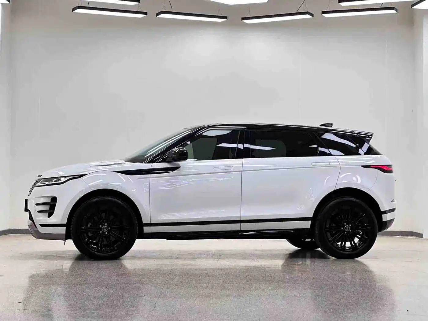 LAND ROVER RANGE ROVER AURORA