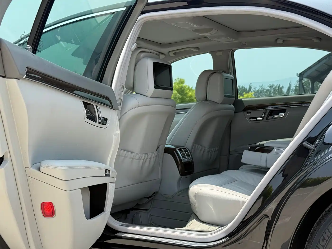 Mercedes-Benz S-Class 2010 S 300 L Business фото 25