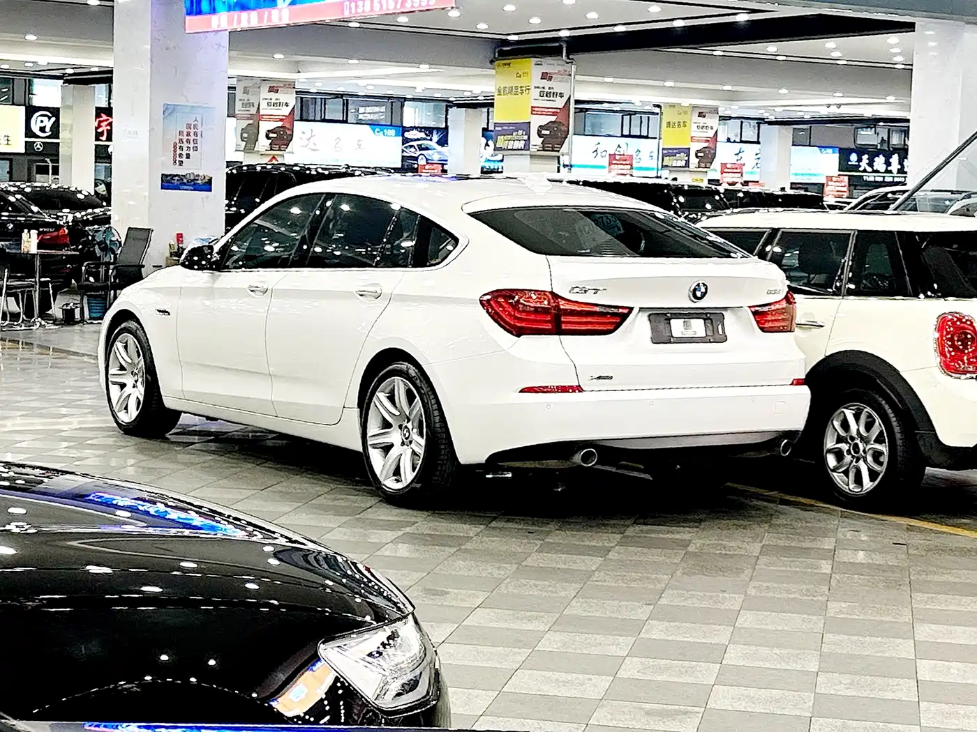 BMW 5 Series GT 2014 535i xDrive фото 4