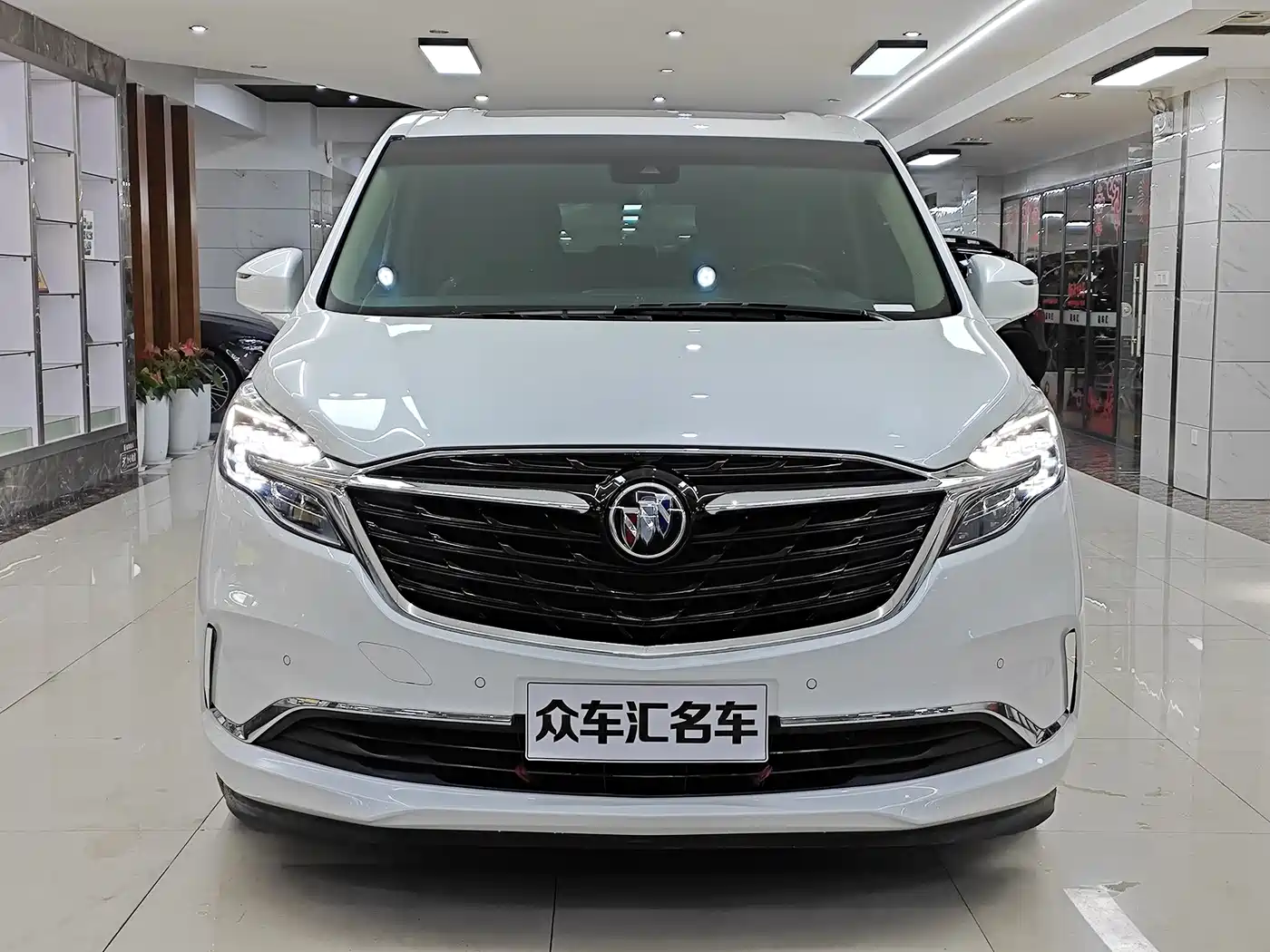 Buick GL8 2021 ES Landlord 653T Premium фото 2
