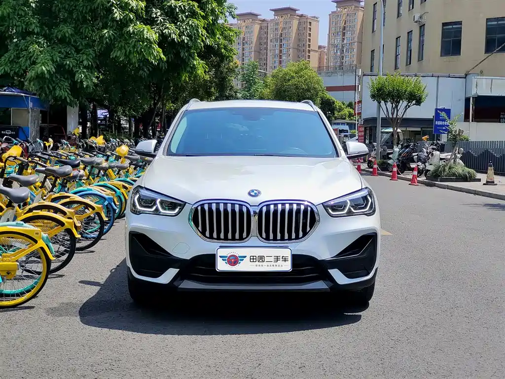 BMW X1 2022 sDrive25Li Leading фото 2