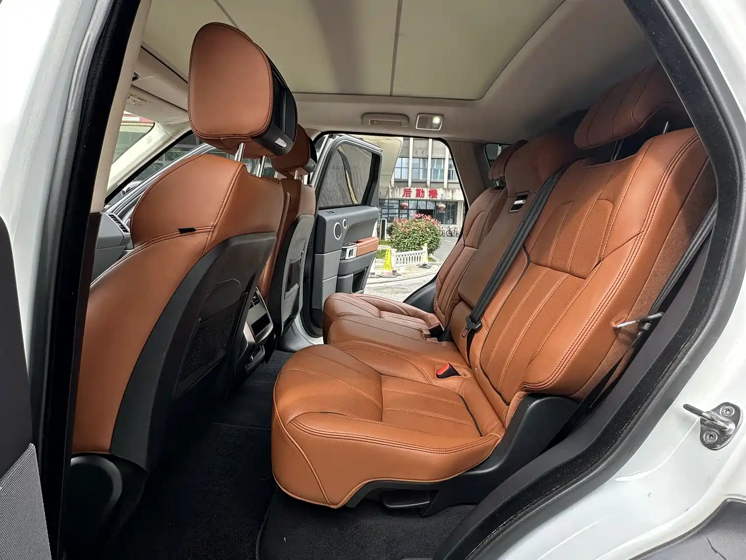 Photo 11 - Land Rover Range Rover Sport