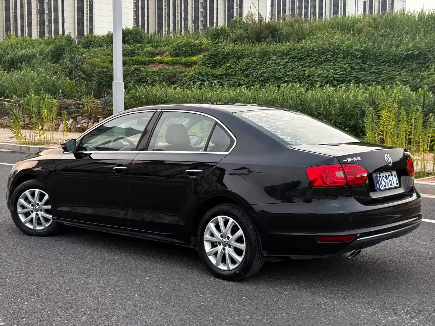 Фото 9 - Volkswagen Sagitar