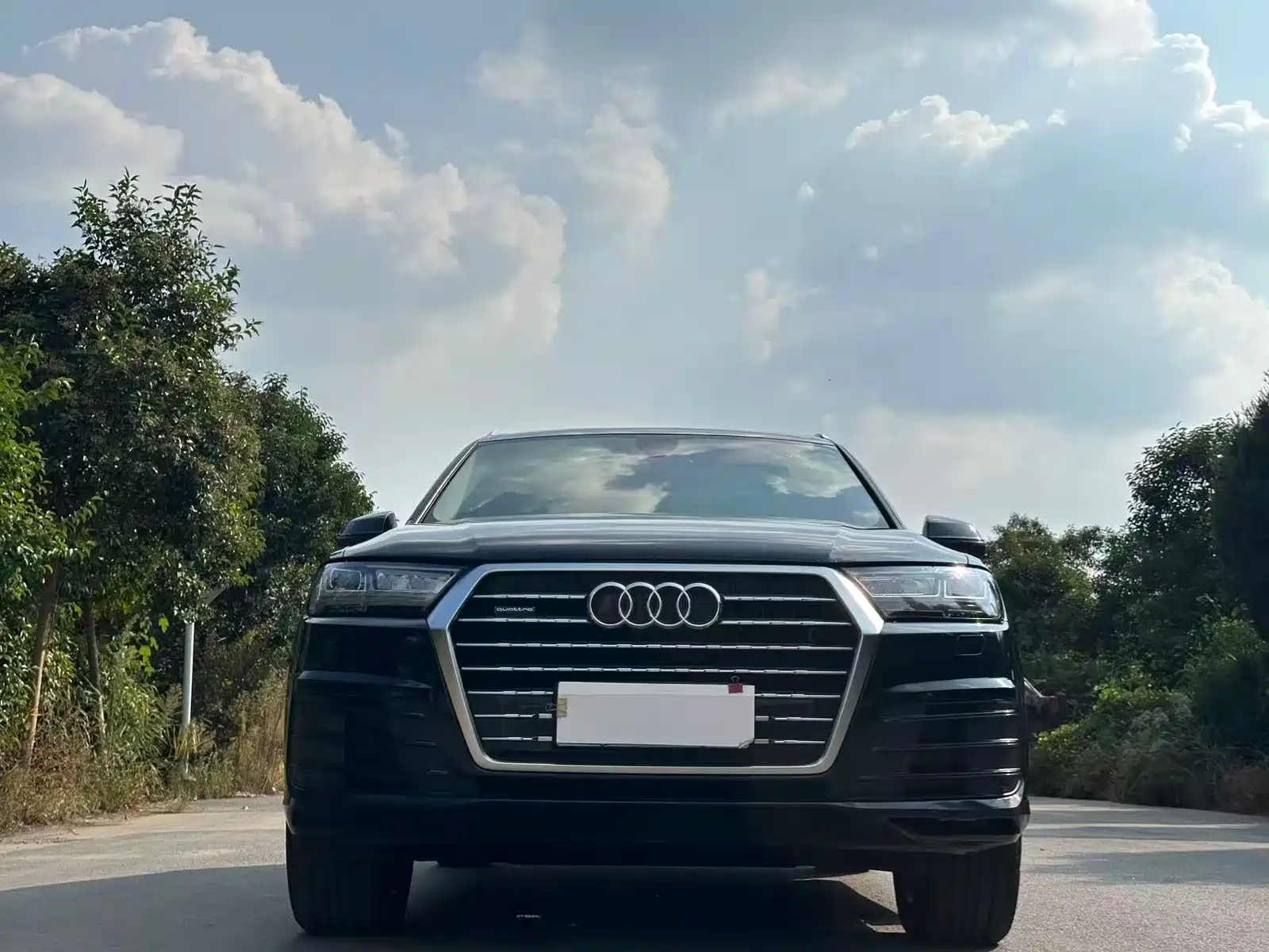 Photo 2 - Audi Q7