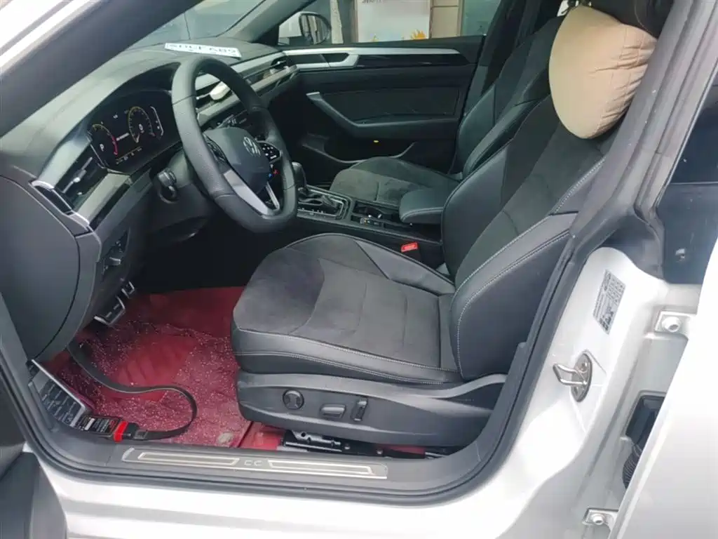 Volkswagen FAW-Volkswagen CC 2024 330TSI Dazzling Edition фото 15