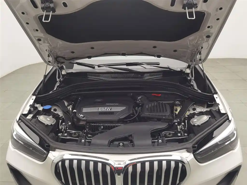 BMW X1 2022 sDrive20Li Premium фото 6