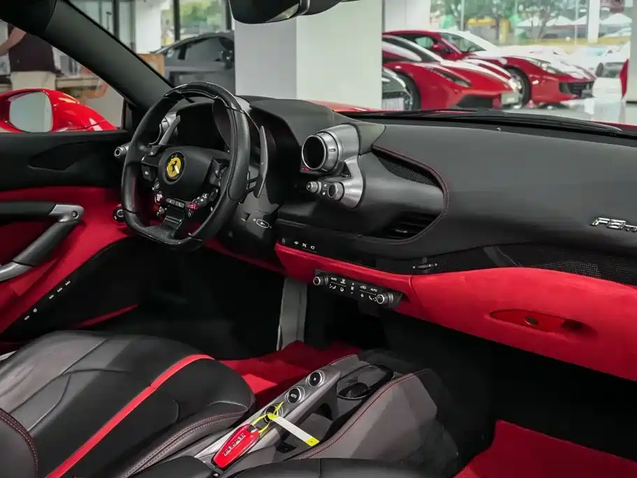 Ferrari F8 2021 2019 Tributo 3.9T V8