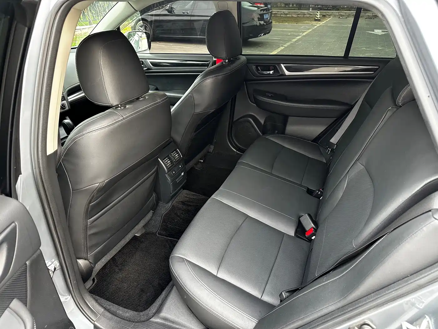 Subaru Outback 2015 2.5i Sport Navigation Edition фото 10
