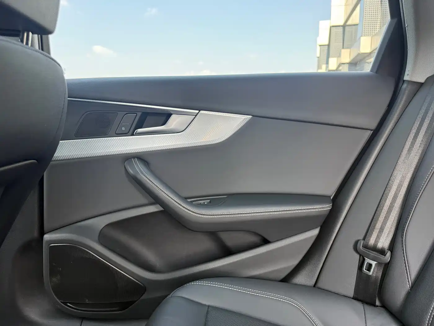 Audi A4L 2020 40 TFSI Fashion Dynamic Edition фото 33