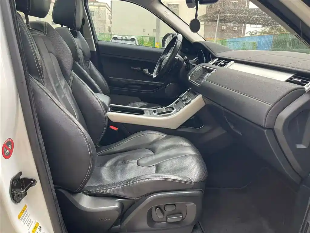 Land Rover Range Rover Evoque (Import) 2014 2.0T 5-door Brilliance Sport фото 19