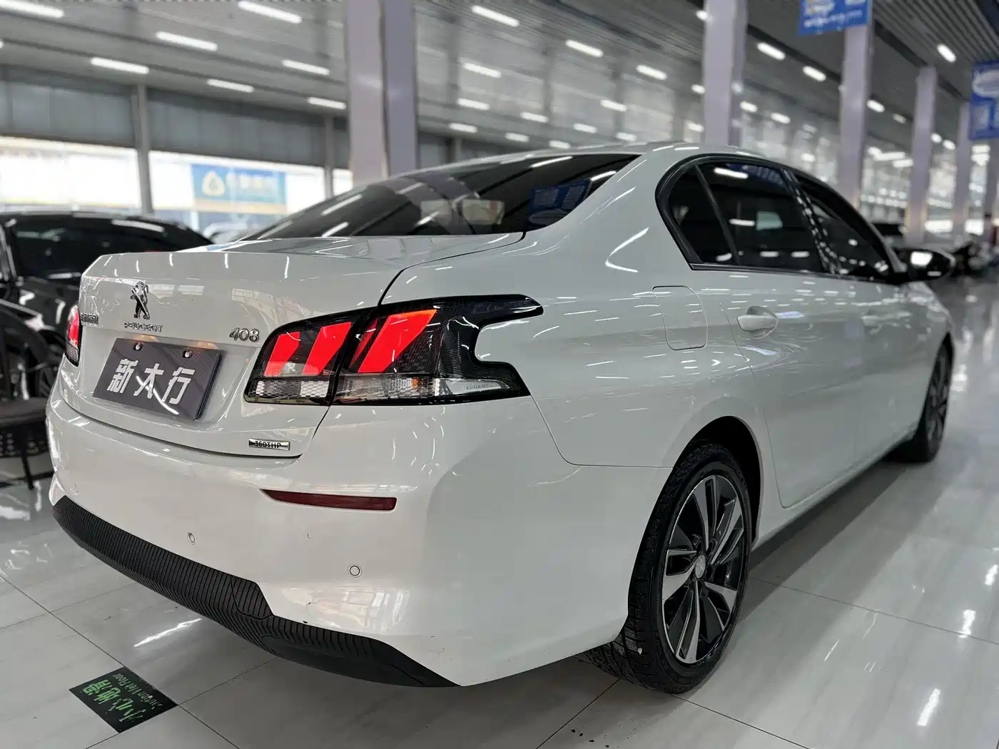 Peugeot 408 2019 360THP Auto Luxury Edition China VI фото 7