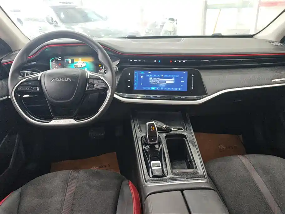 DONGFENG YI HYUN MAX