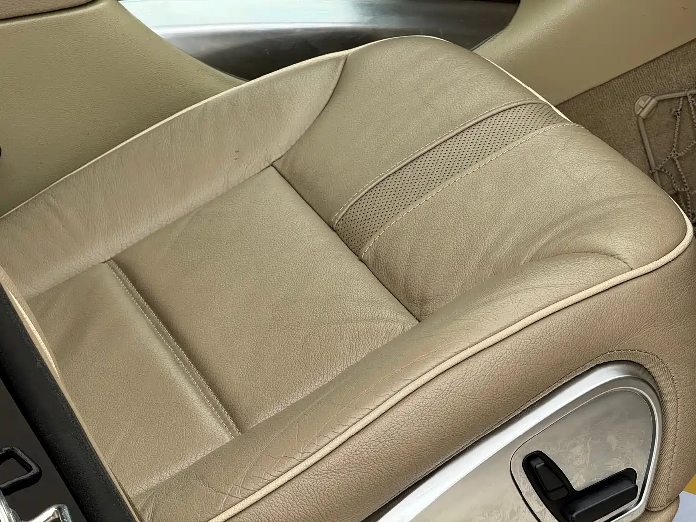 Mercedes-Benz R-Class 2011 R 350 L 4MATIC фото 32