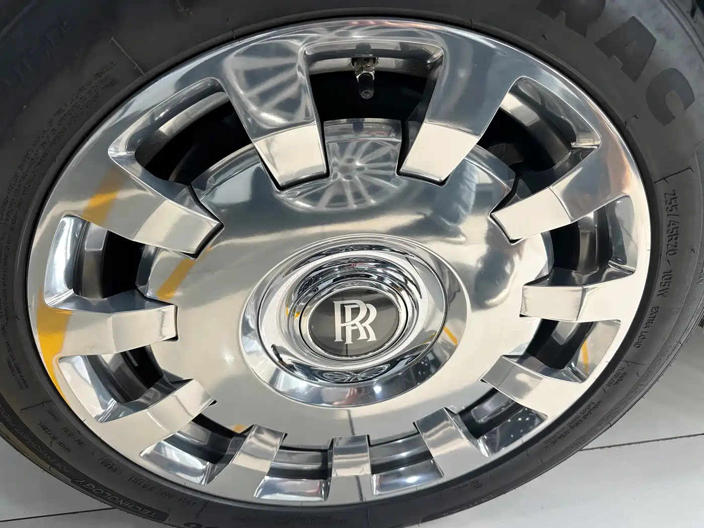Rolls-Royce Ghost 2011 2010 Model 6.6T Standard