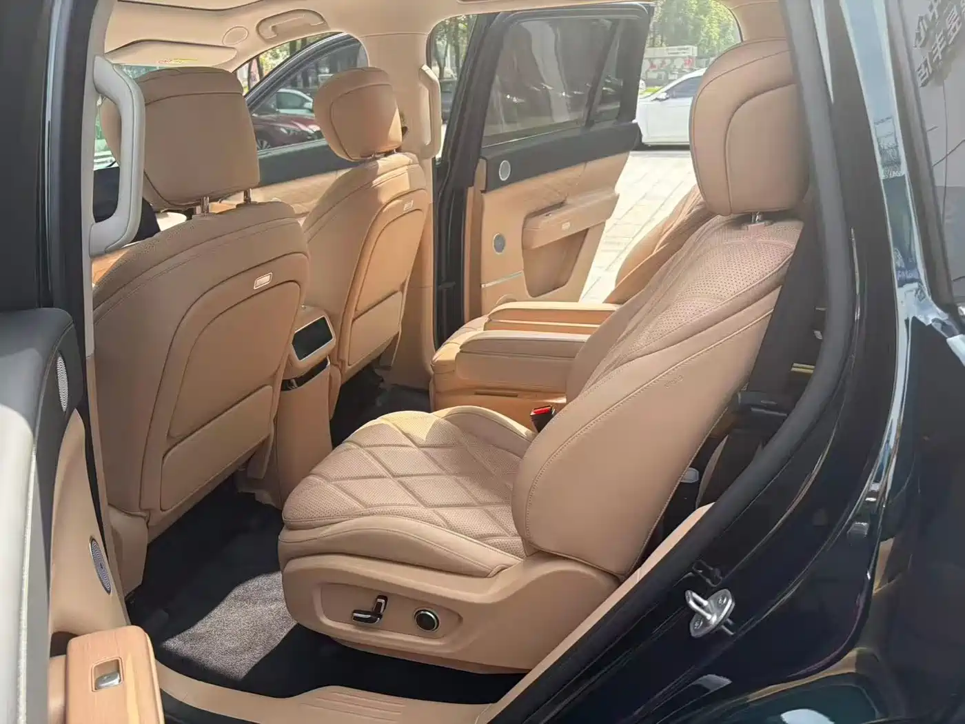 Chery Fengyun Fengyun T11 2025 2024 Base Model