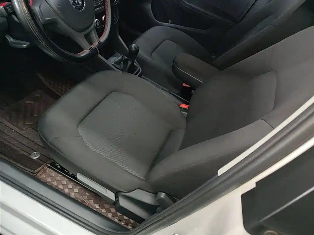 Volkswagen Jetta 2019 Dream Edition 1.5L Manual Fashion фото 15