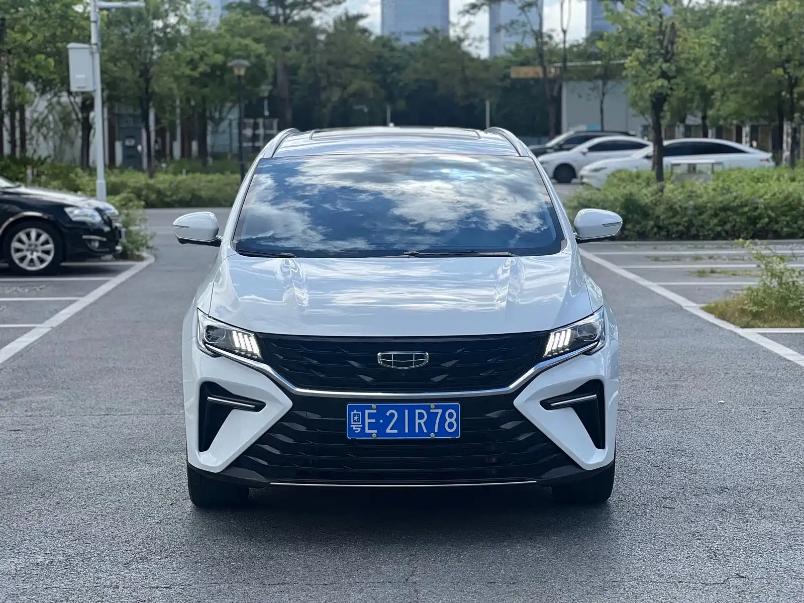 Photo 2 - Geely Jiaji