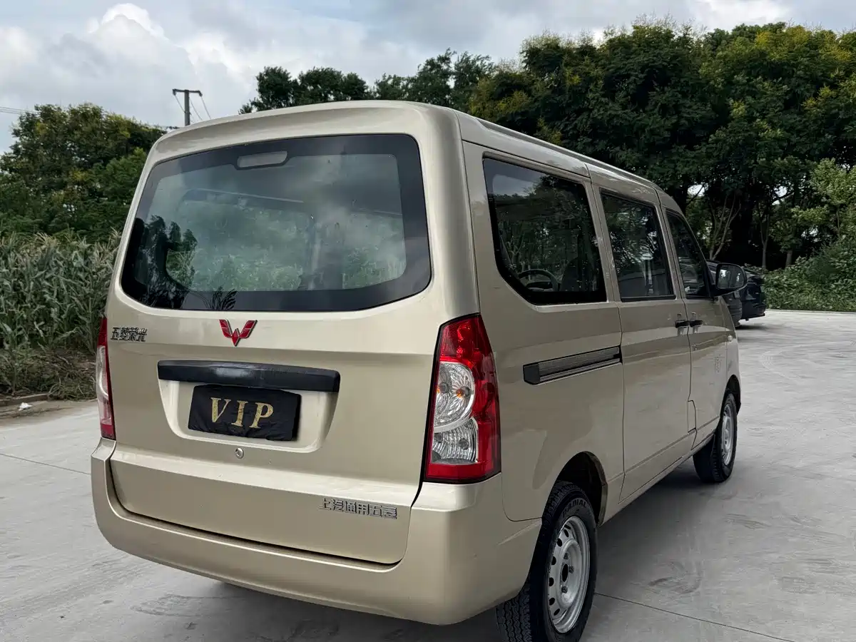 Wuling Motors Wuling Rongguang S 2022 2022 1.2L Standard AC Version 5-seat LSI