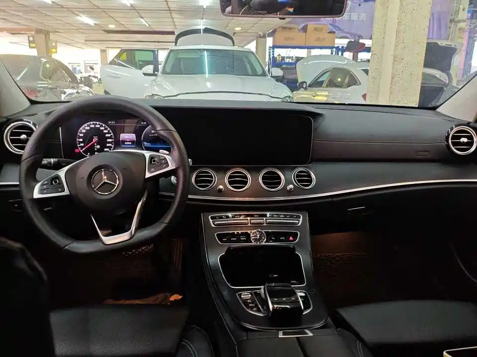 Mercedes-Benz E-Class 2018 Facelift E 200 L Sport фото 7