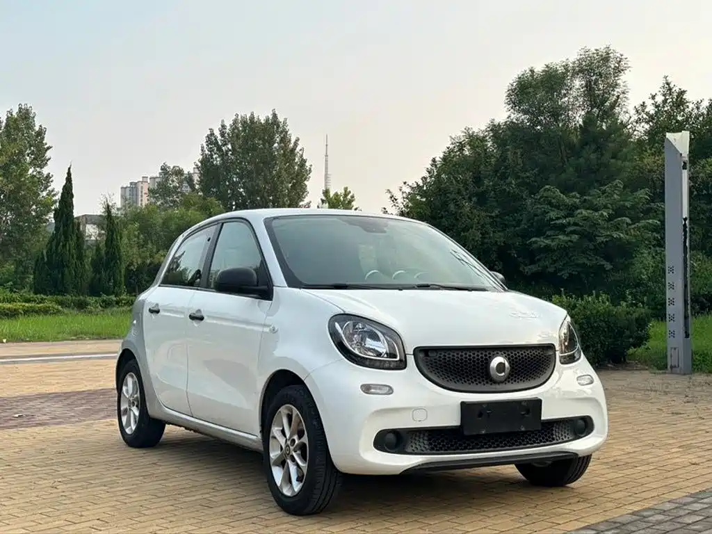smart forfour 2018 2018 1.0L 52kW Agile Edition