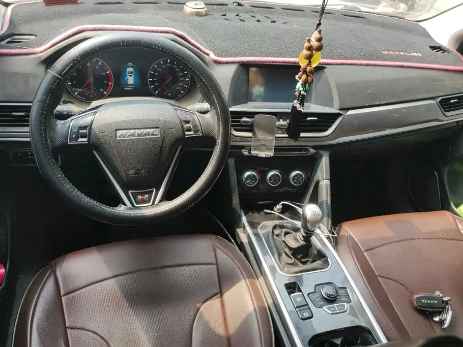 Фото 12 - Haval H6