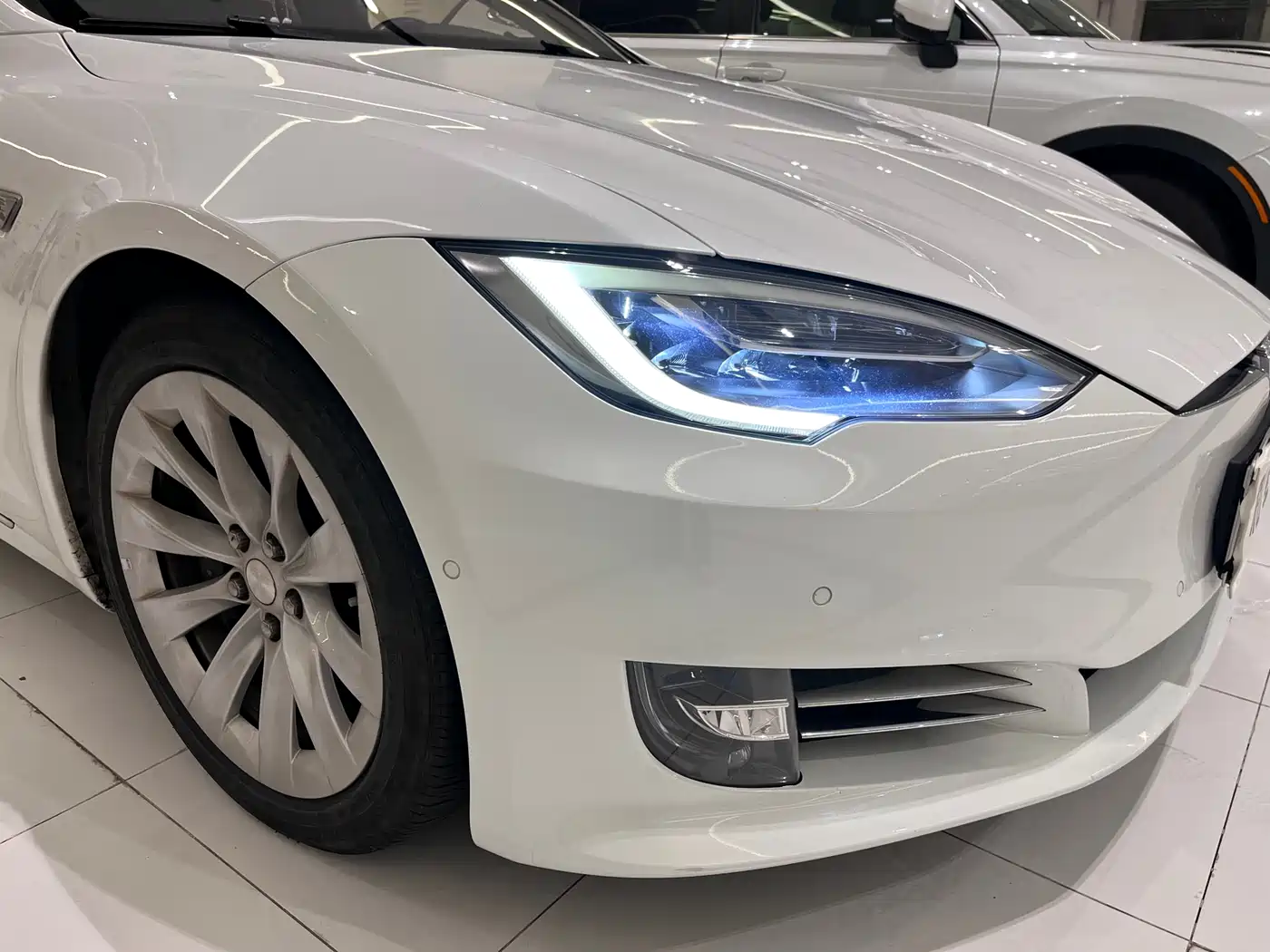 Tesla Model S 2016 2016 Model S 90D